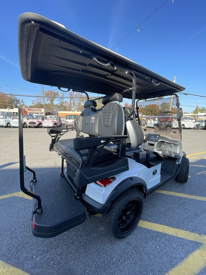 2024 Venom EV Non-Lifted G Street Legal Golf Cart